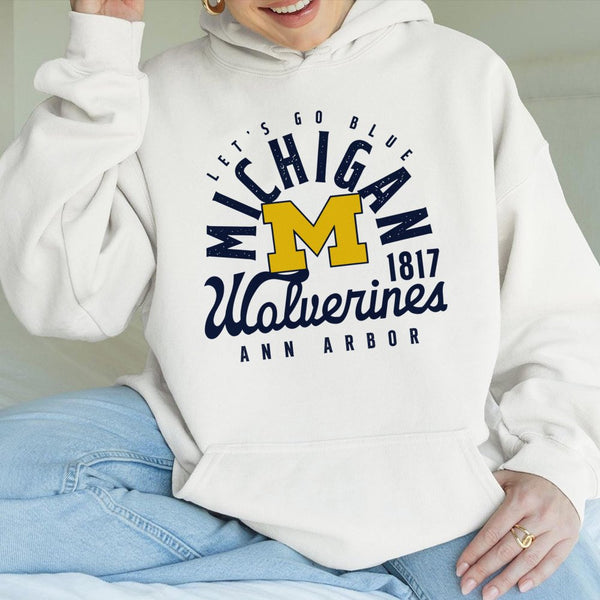 Michigan College Hoodie | University Of Michigan Wolverines Graphic | Premium Cotton Blend Sweatshirt | Gift For Students Alu