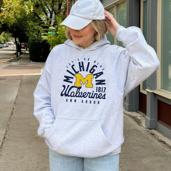 Michigan College Hoodie | University Of Michigan Wolverines Graphic | Premium Cotton Blend Sweatshirt | Gift For Students Alu